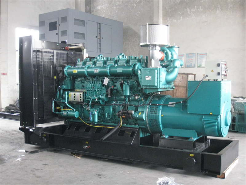 古冶200KW 柴油发电机的油耗是多少？