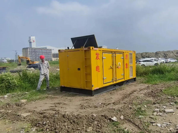 古冶200KW柴油发电机机组每小时的油耗量受哪些因素影响？