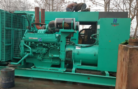 古冶发电机组如何判断水冷式机油散热器内部是否需要清洗？